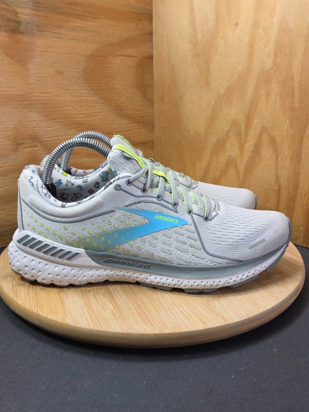 Brooks Adrenaline 21 Mens Gray Running Shoes Sneakers Size 8 First Responder